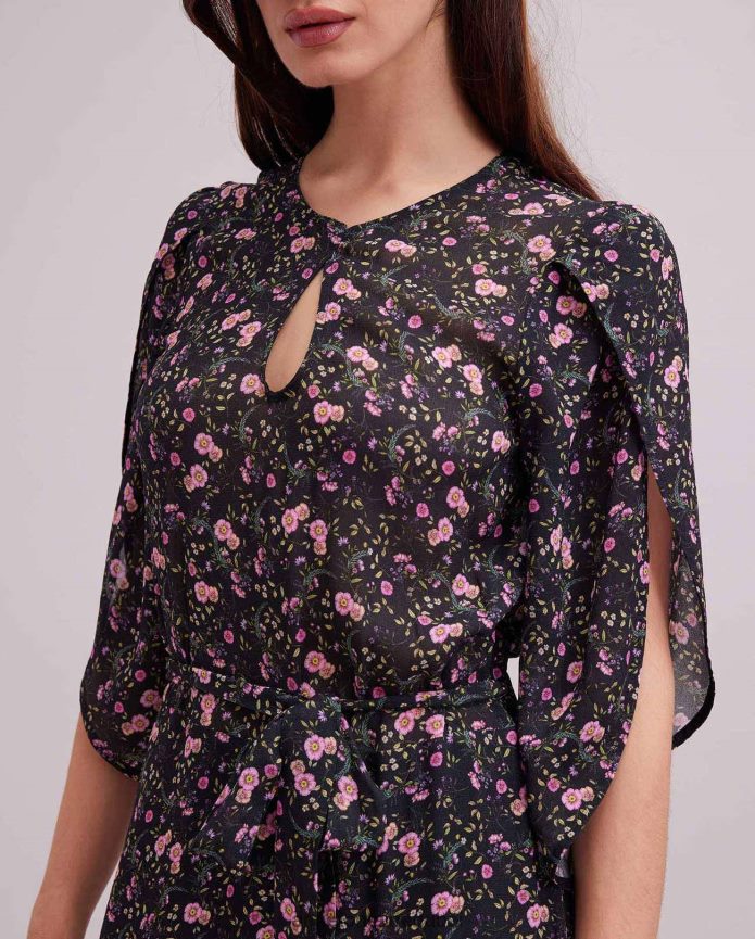 ملابس عبد اللطيف Anne Fontaine نحيف فستان بيسكاي، فستان ماكسي بطبعات زهور وأكمام مرفرفة أسود T622DL117