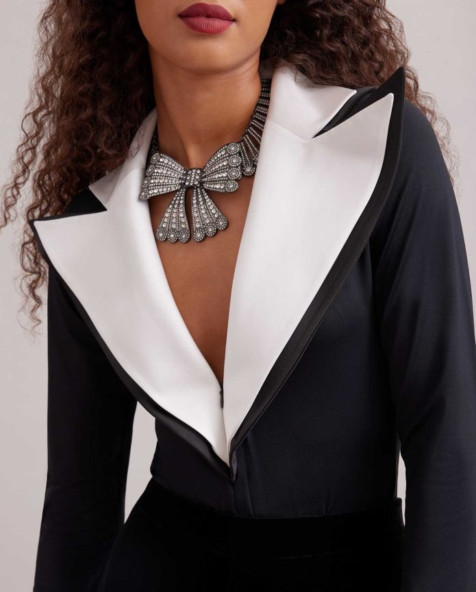 ملابس عبد اللطيف Anne Fontaine نحيف بدلة قطعة واحدة بولار مع طية صدر كبيرة وأساور فرنسية أسود/أبيض T622DL287