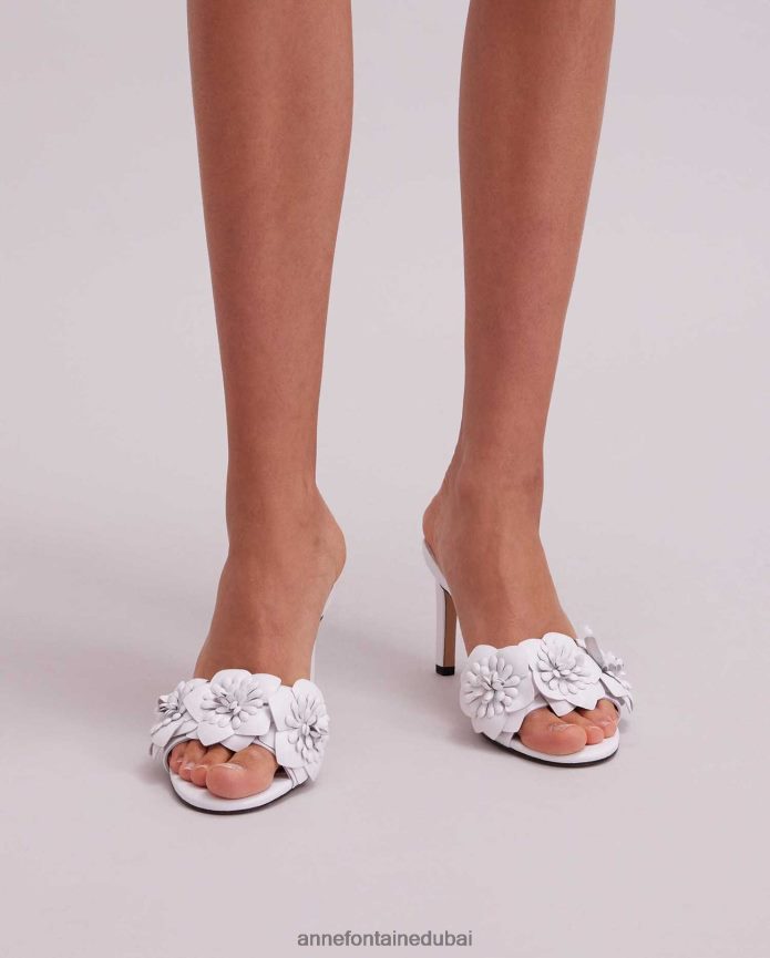 أحذية عبد اللطيف Anne Fontaine نحيف صندل جلدي بكعب البابونج مع زهور ثلاثية الأبعاد أبيض T622DL32