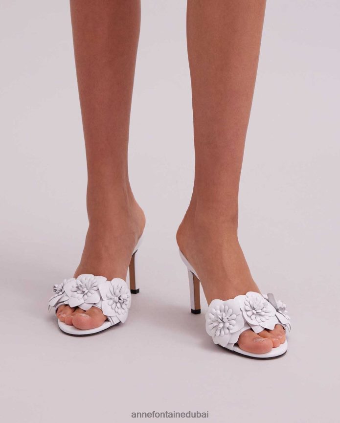 أحذية عبد اللطيف Anne Fontaine نحيف صندل جلدي بكعب البابونج مع زهور ثلاثية الأبعاد أبيض T622DL32
